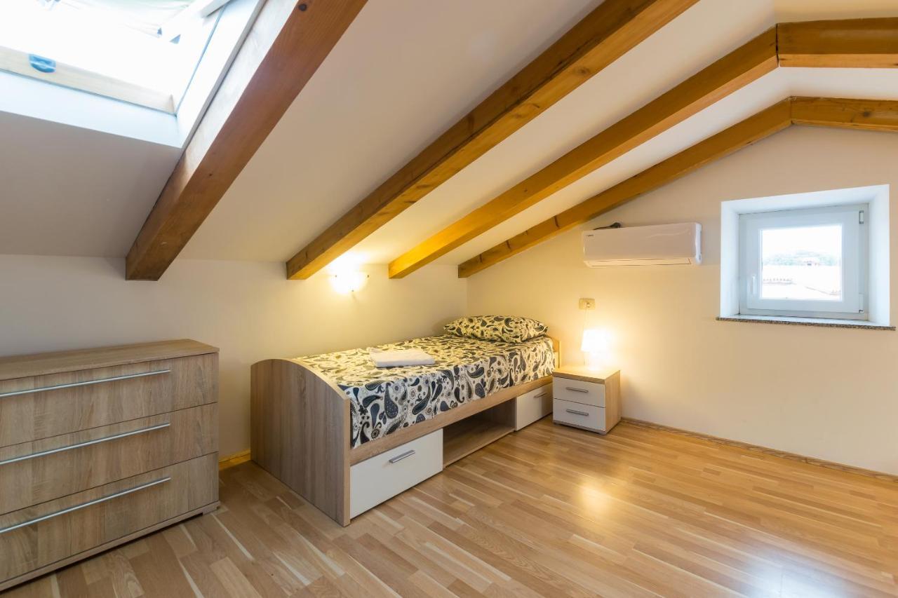 Holiday Home Olga With Pool &Pet Friendly Pula Exterior photo
