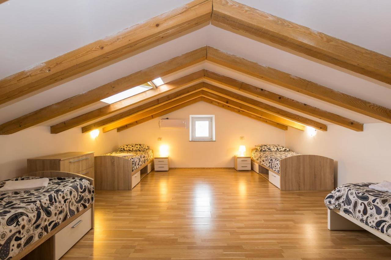 Holiday Home Olga With Pool &Pet Friendly Pula Exterior photo